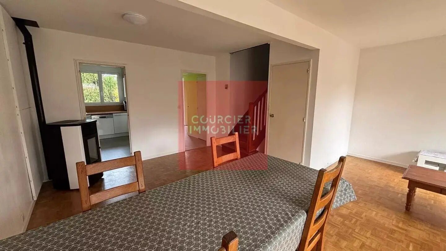 Maison à vendre, 117m², Le Mesnil-Saint-Denis