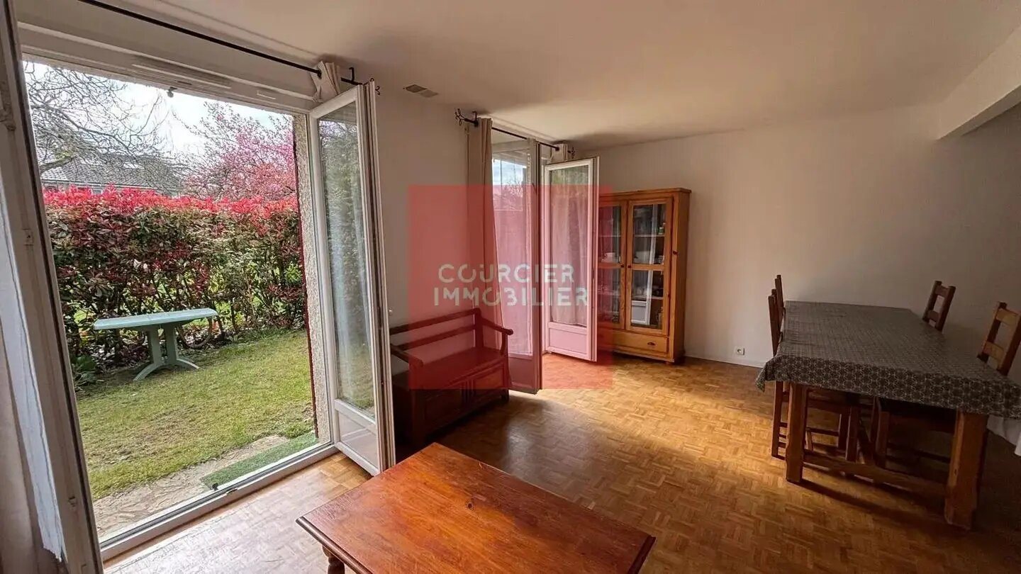 Maison à vendre, 117m², Le Mesnil-Saint-Denis
