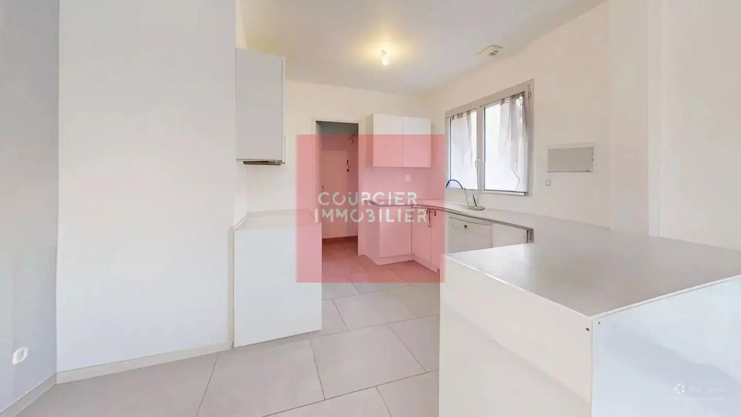 Maison à vendre, 191m², Le Mesnil-Saint-Denis