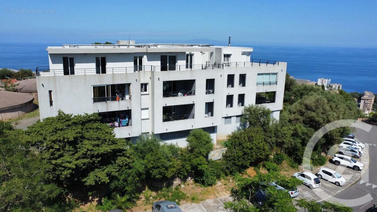 Appartement à vendre, 105m², Bastia