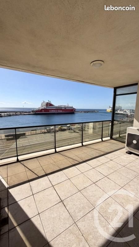 Appartement à louer, 110m², Bastia