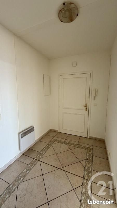 Appartement à louer, 110m², Bastia