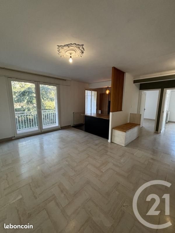 Appartement à louer, 66m², Bastia