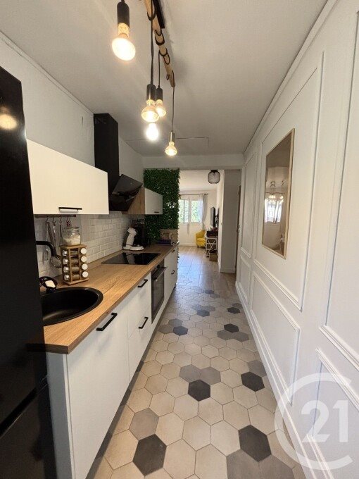 Appartement à louer, 67m², Bastia