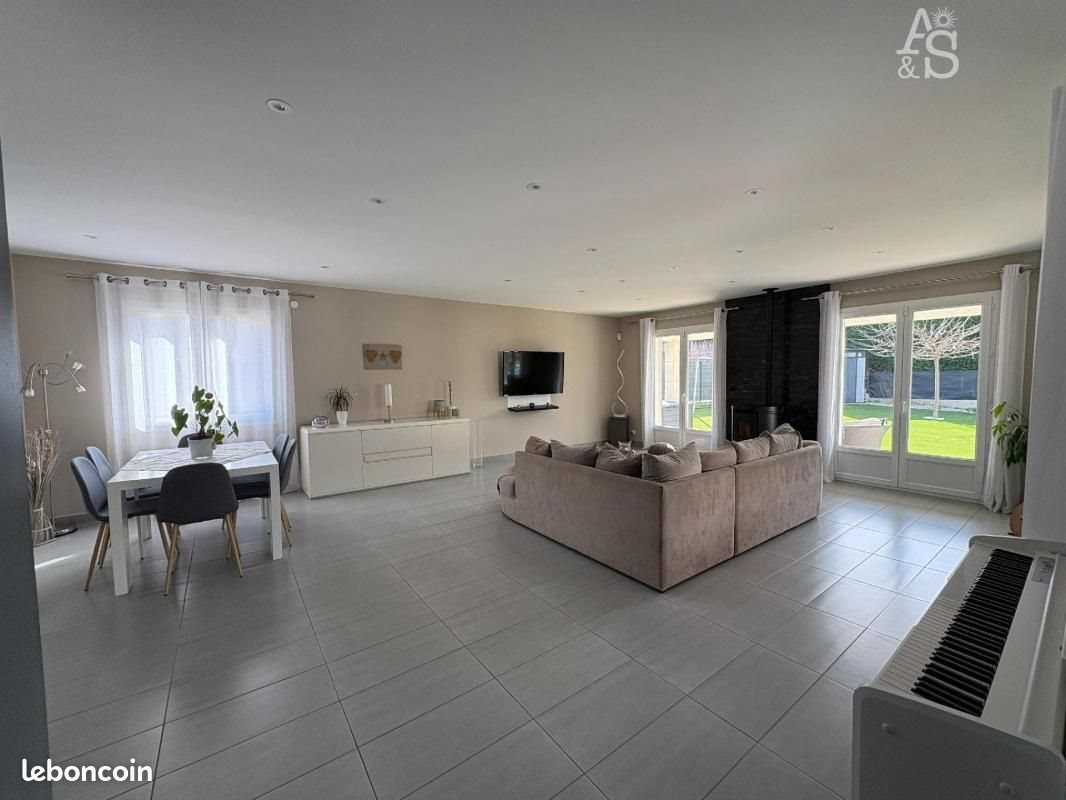 Maison à vendre, 214m², Pertuis