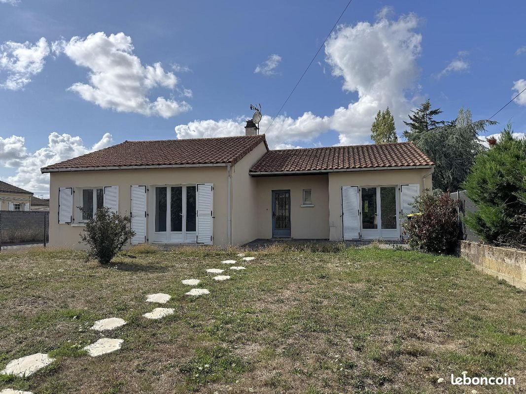 Maison à louer, 118m², Bressuire