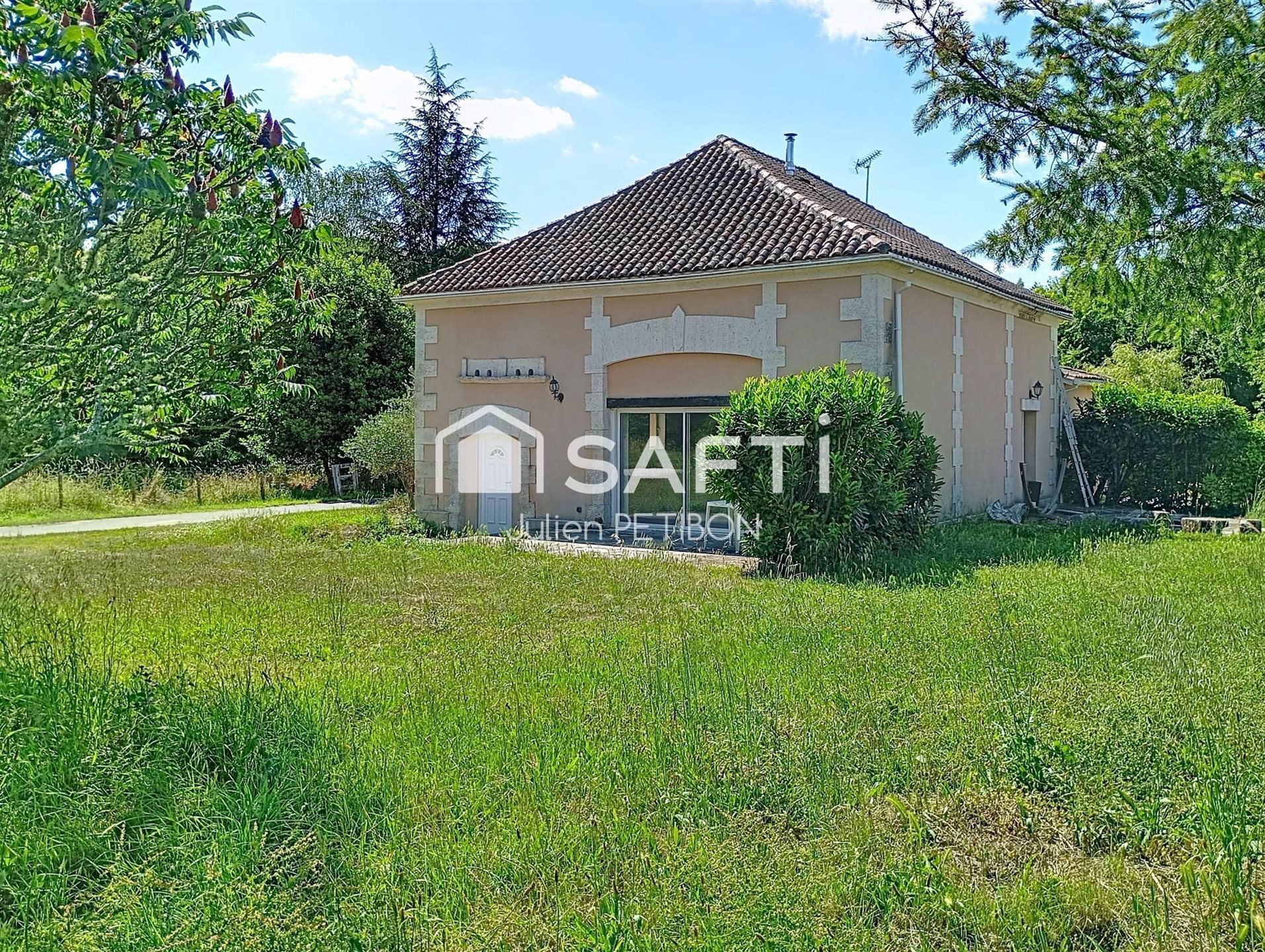 Maison à vendre, 161m², Rougnac