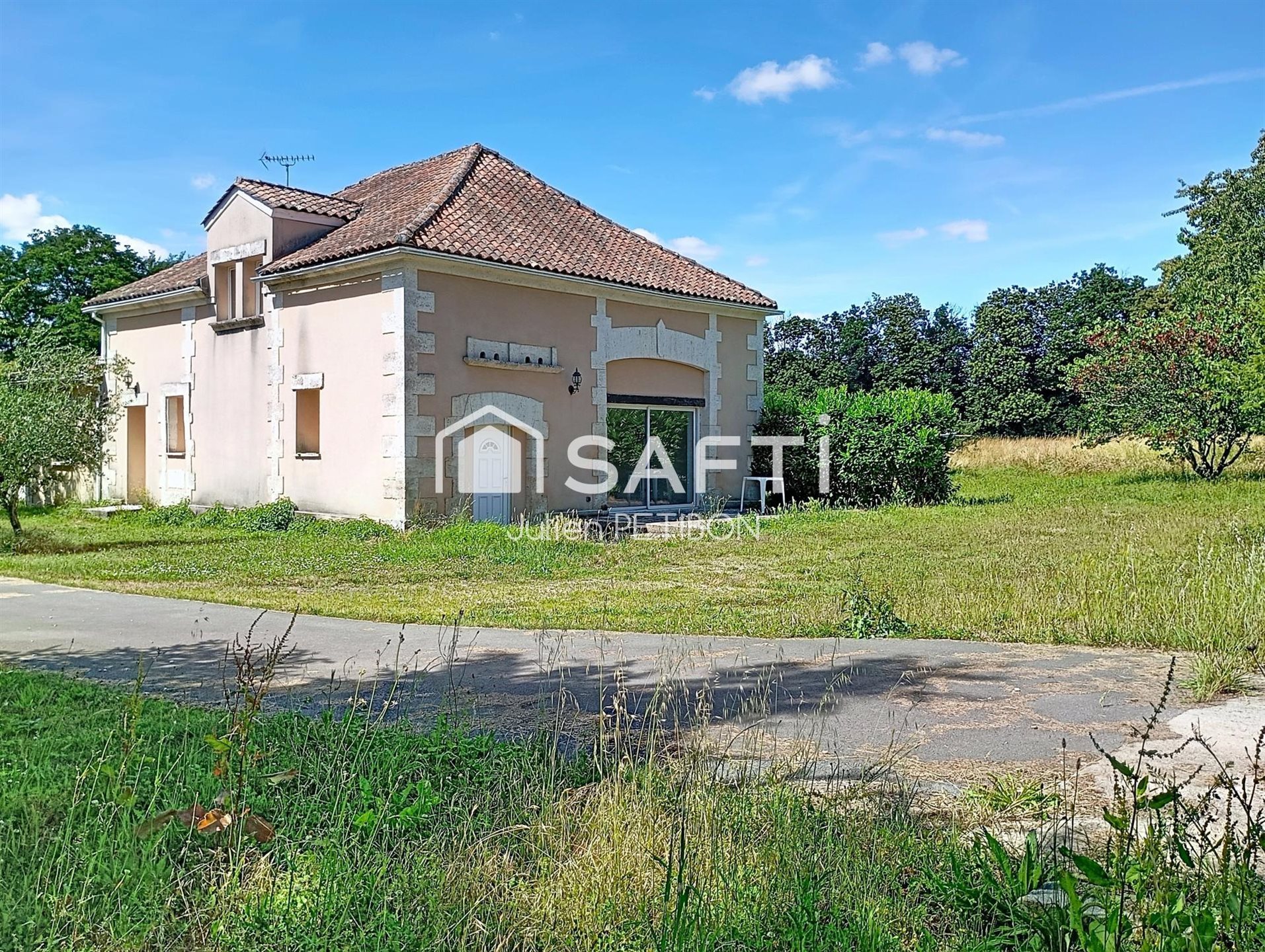 Maison à vendre, 161m², Rougnac