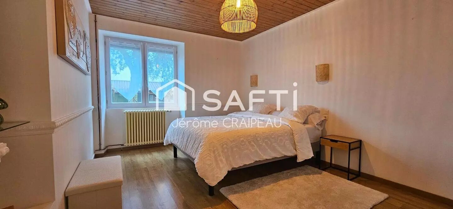 Maison à vendre, 225m², Saint-Avaugourd-des-Landes