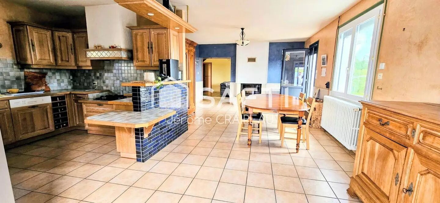 Maison à vendre, 225m², Saint-Avaugourd-des-Landes