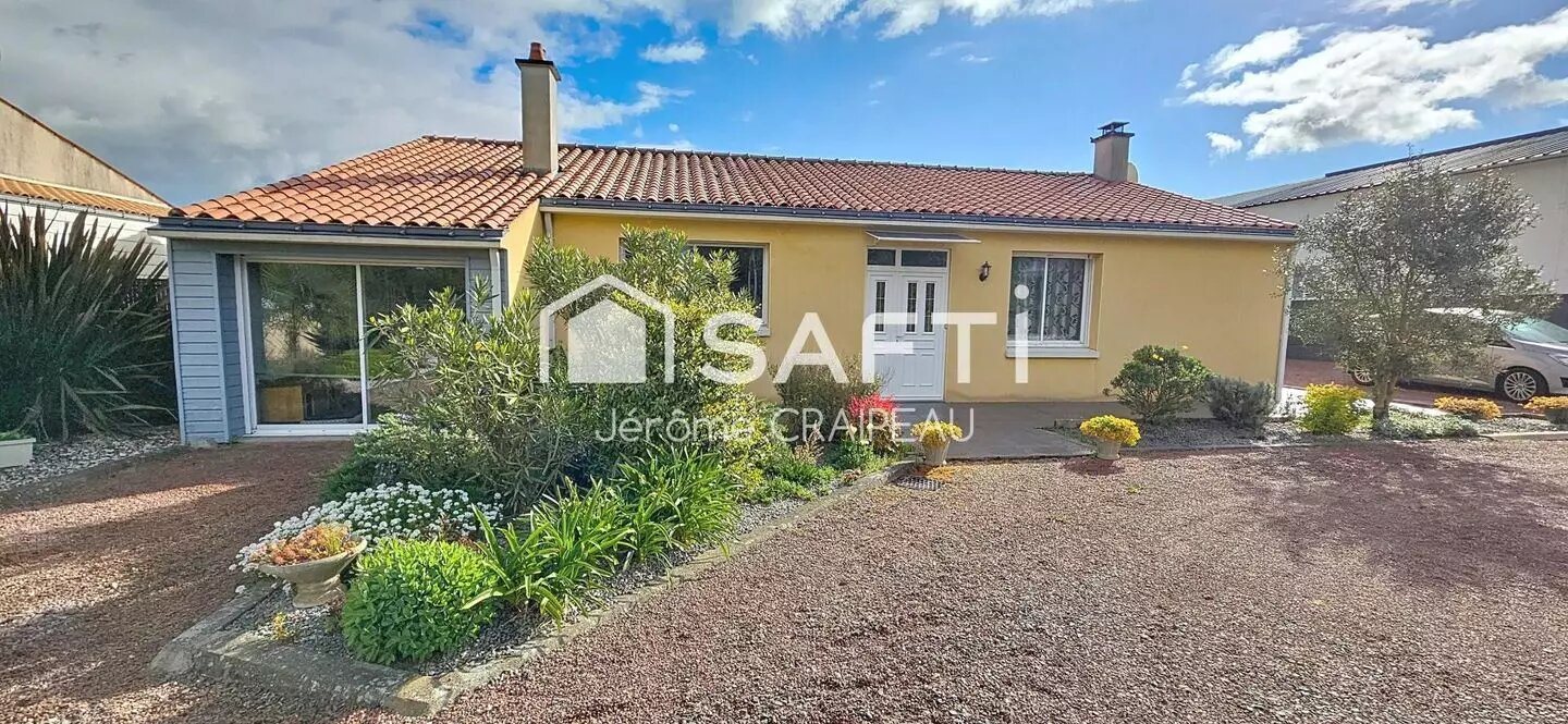 Maison à vendre, 130m², Saint-Avaugourd-des-Landes