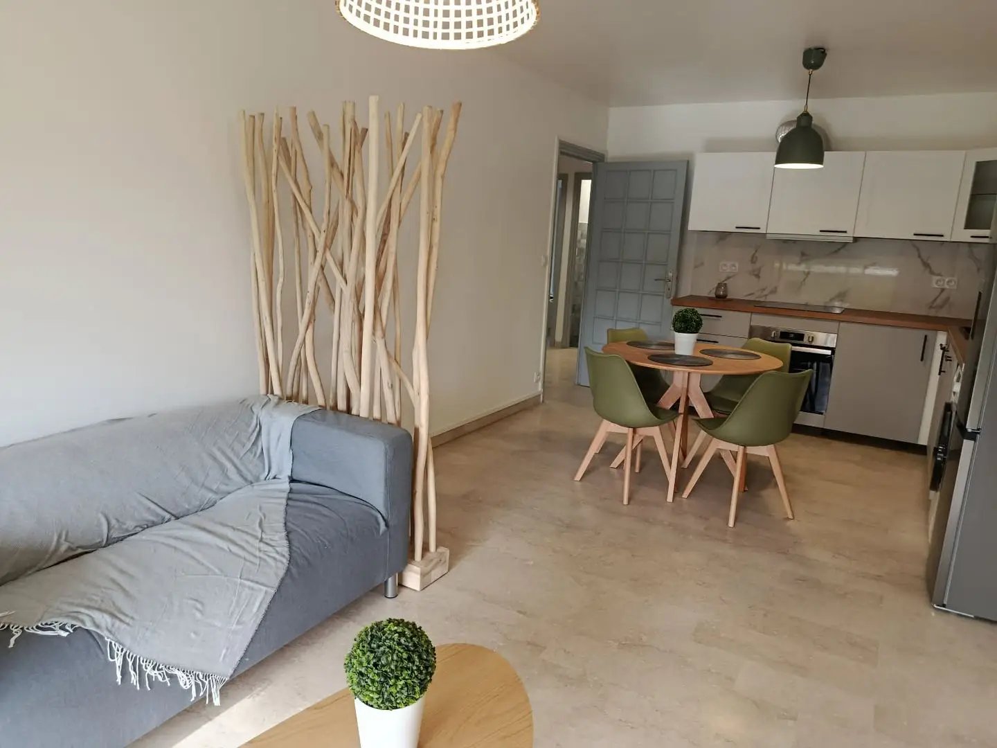 Appartement à louer, 58m², Menton