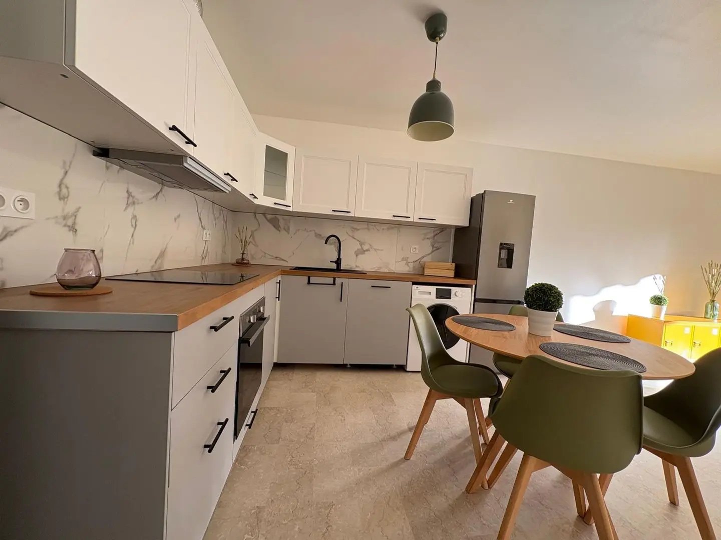 Appartement à louer, 58m², Menton