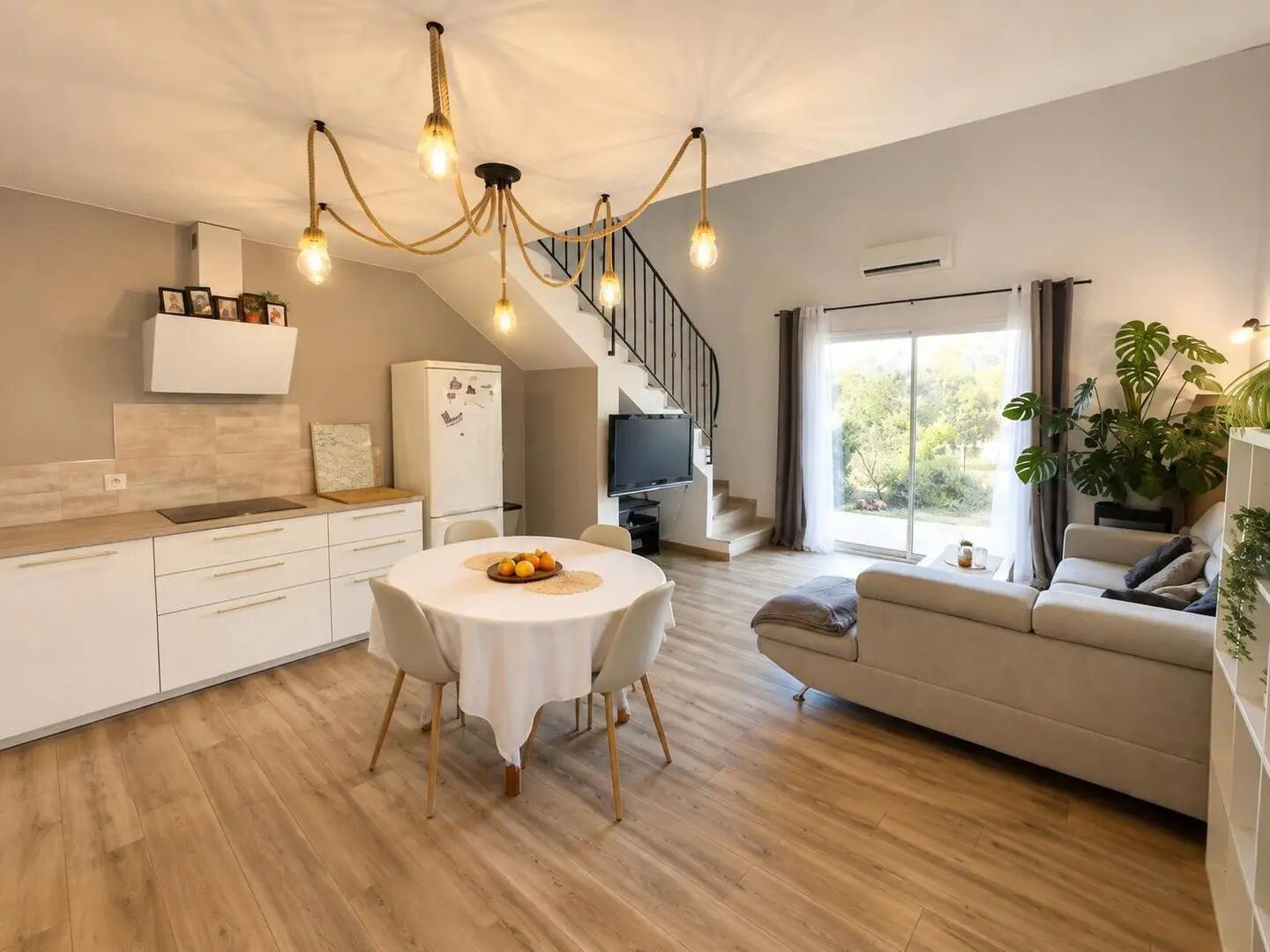 Appartement à louer, 70m², Montségur-sur-Lauzon