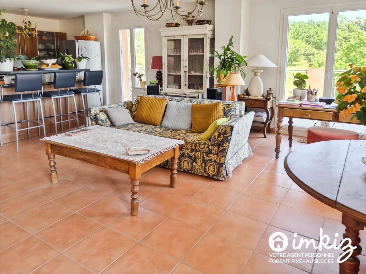 Appartement à vendre, 71m², Plan-d'Aups-Sainte-Baume