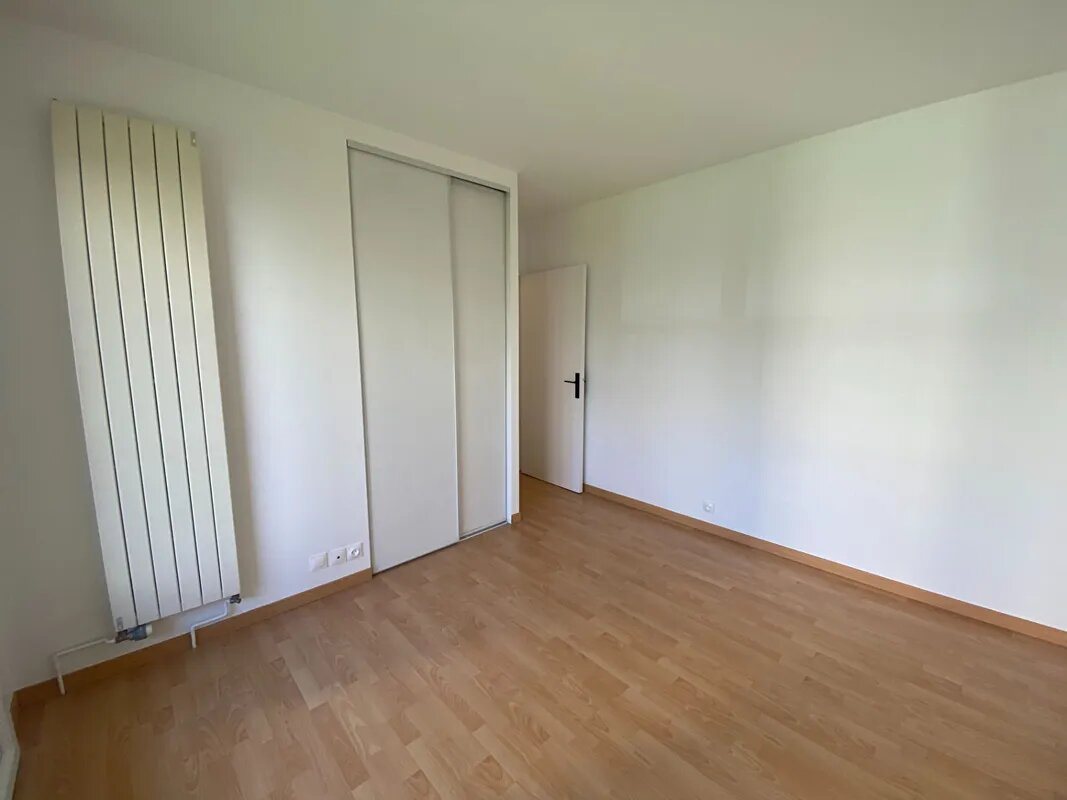 Appartement à louer, 68m², Maurepas