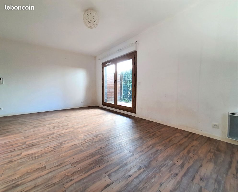 Appartement à louer, 29m², Bois-d'Arcy