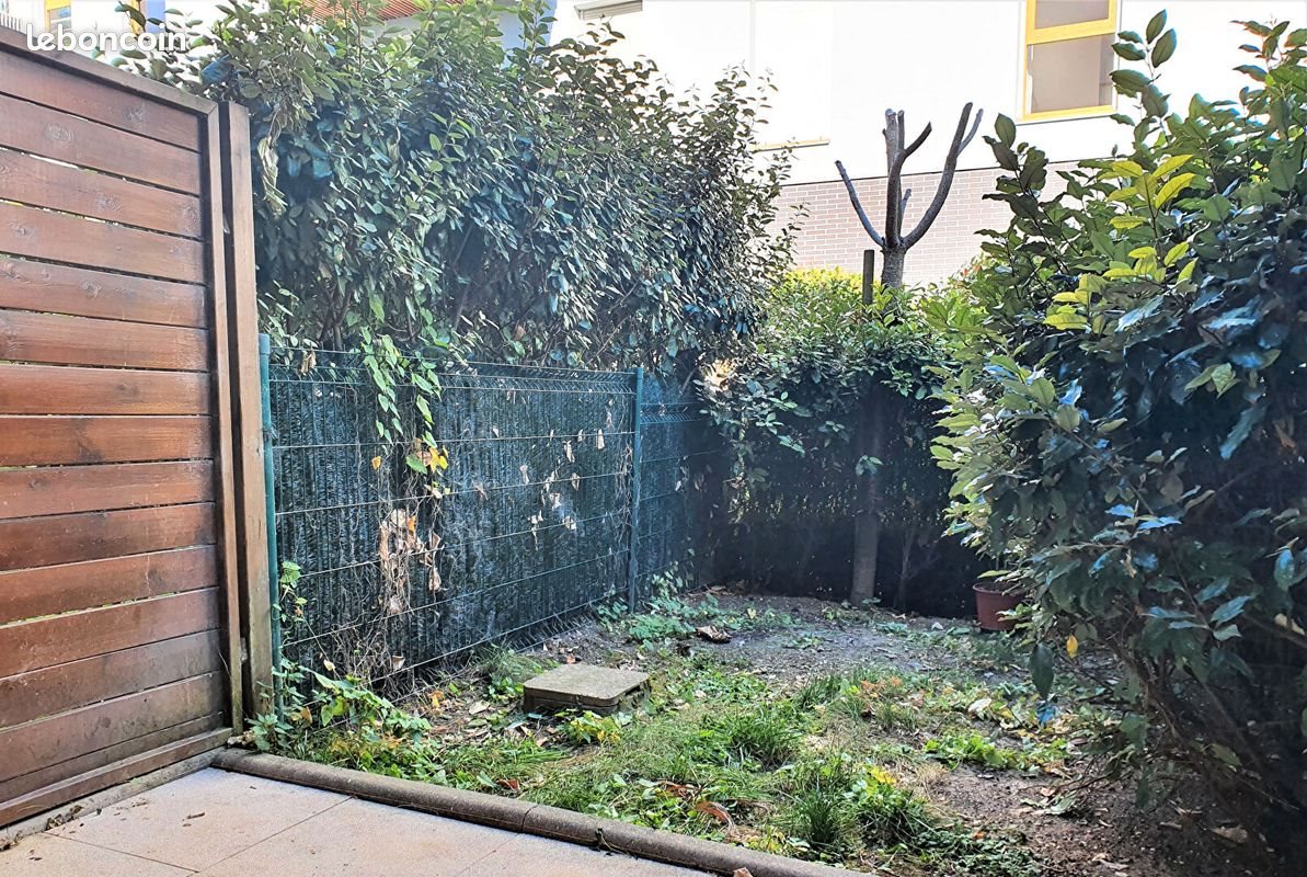 Appartement à louer, 29m², Bois-d'Arcy