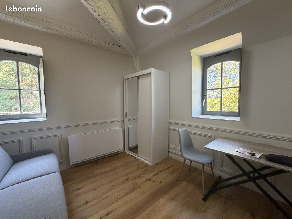 Appartement à louer, 1m², Charbonnières-les-Bains