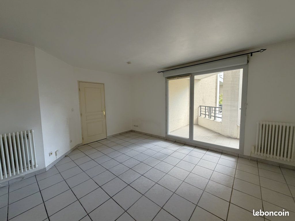Appartement à louer, 25m², Lyon 7ème