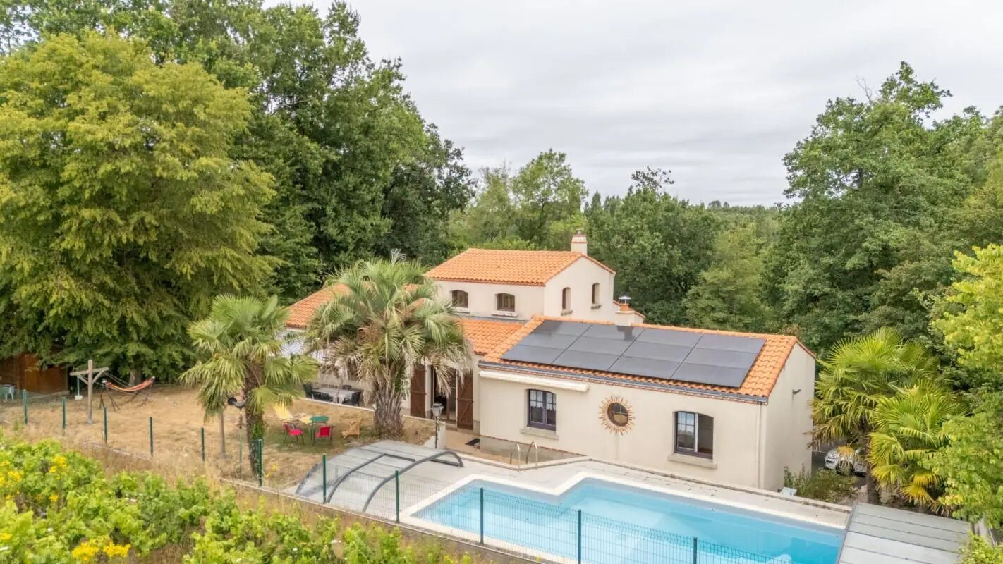 Maison à vendre, 220m², Saint-Fiacre-sur-Maine