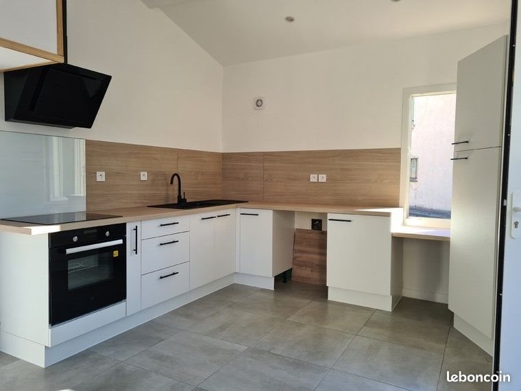Maison à louer, 31m², Saint-Estève