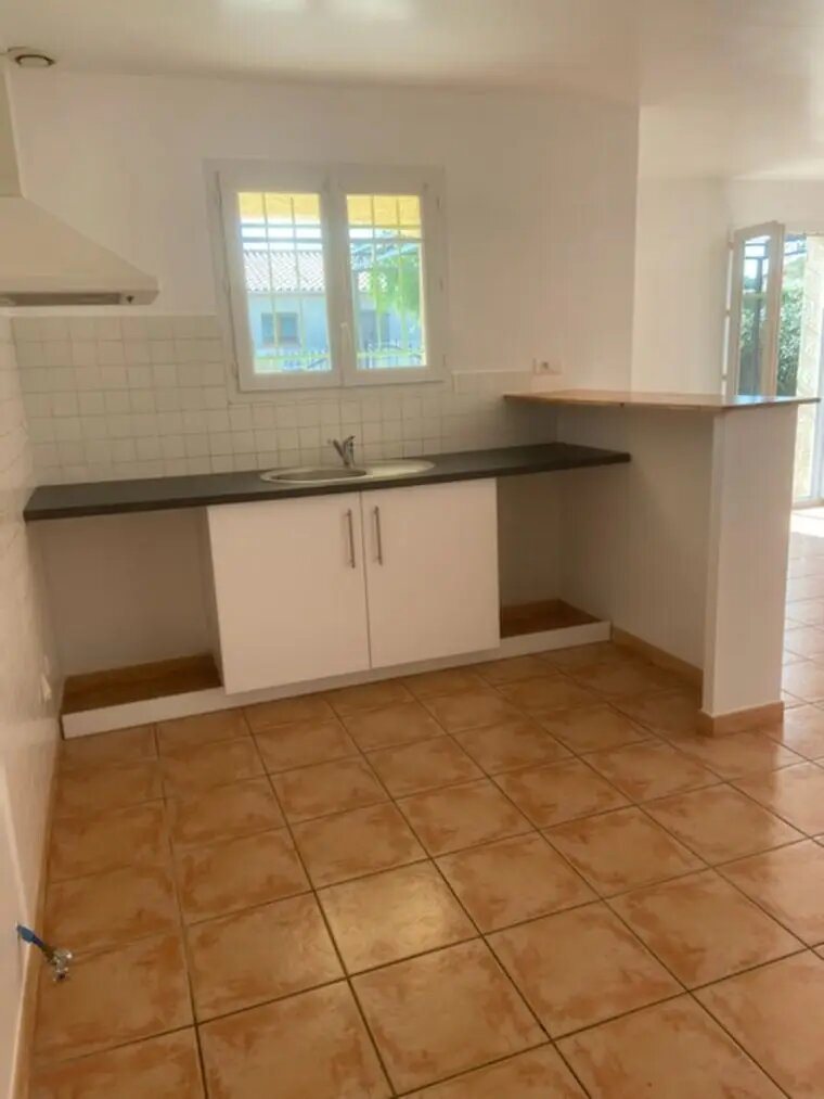 Maison à louer, 110m², Salses-le-Château