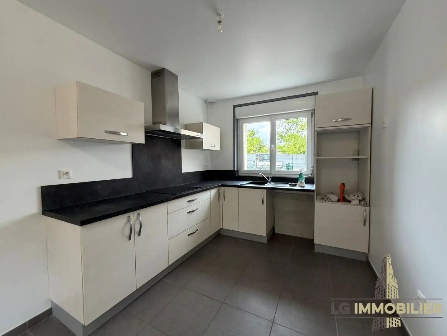 Maison à louer, 117m², Dury
