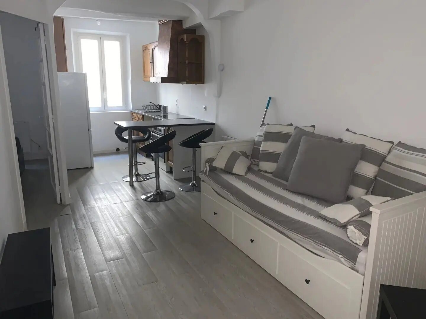 Appartement à vendre, 33m², Aubagne