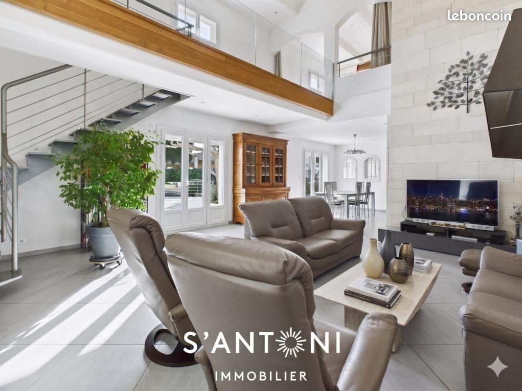 Maison à vendre, 202m², Poussan