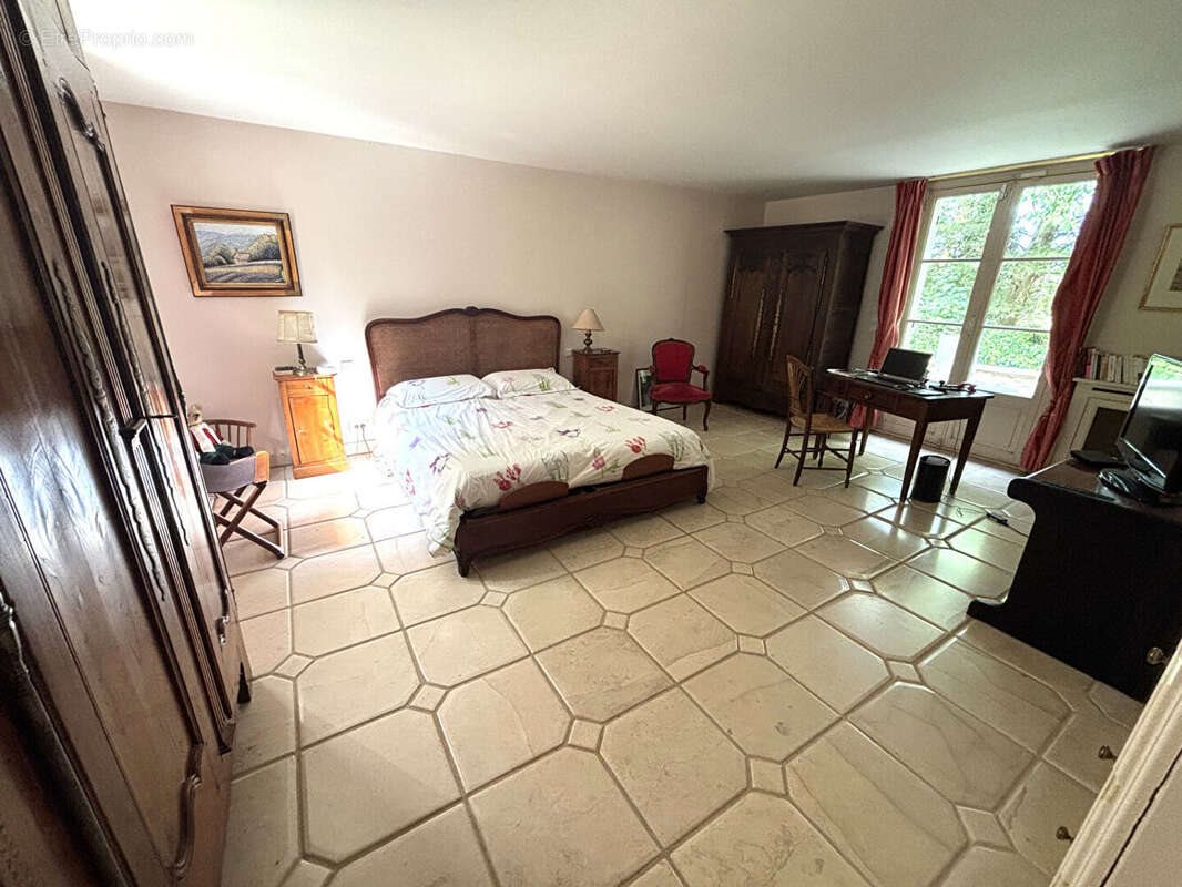 Maison à vendre, 252m², Sainte-Geneviève