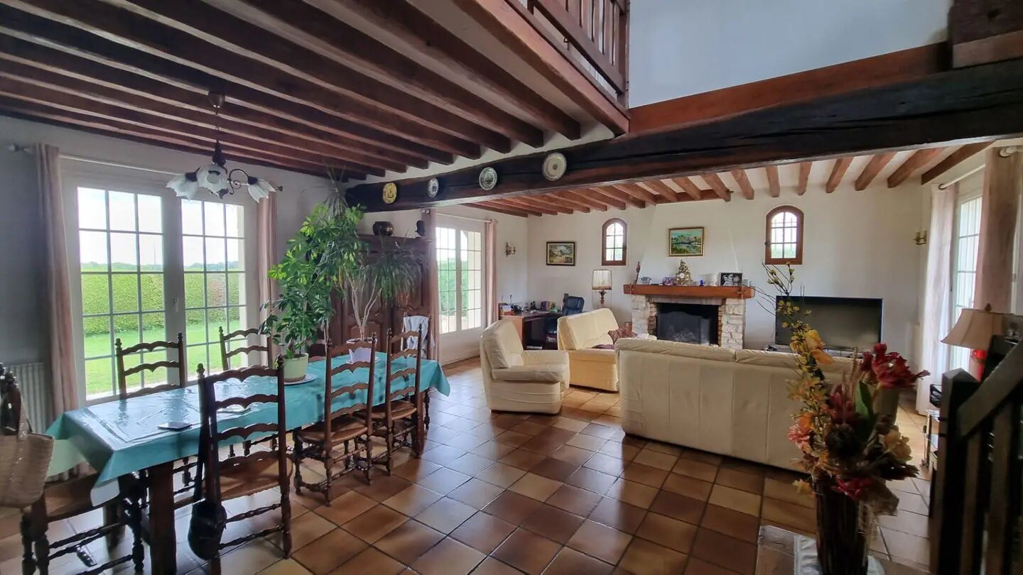 Maison à vendre, 188m², Noailles