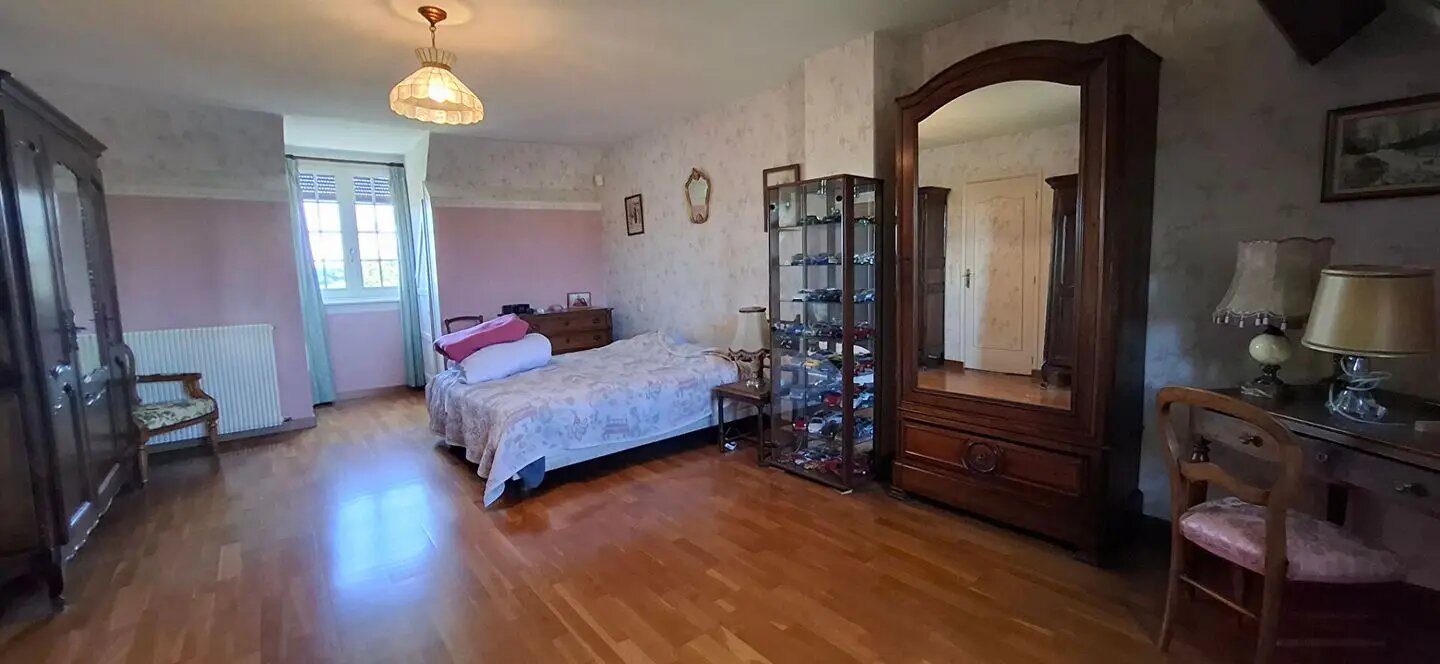 Maison à vendre, 188m², Noailles