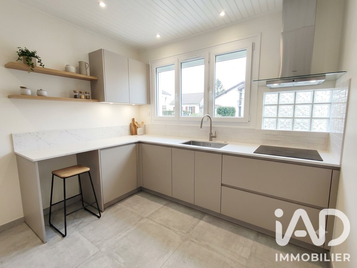 Maison à vendre, 121m², Lamorlaye
