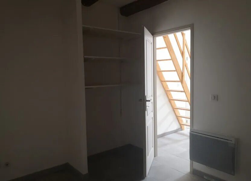 Appartement à louer, 53m², Meynes