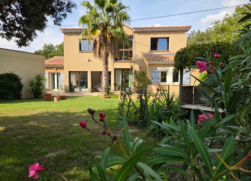 Maison à vendre, 152m², Rochefort-du-Gard