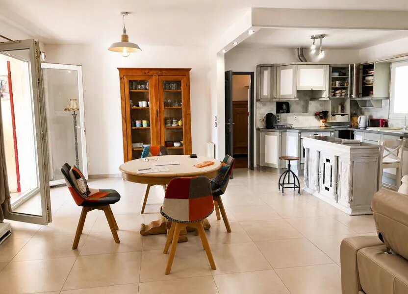 Maison à louer, 123m², Montfrin