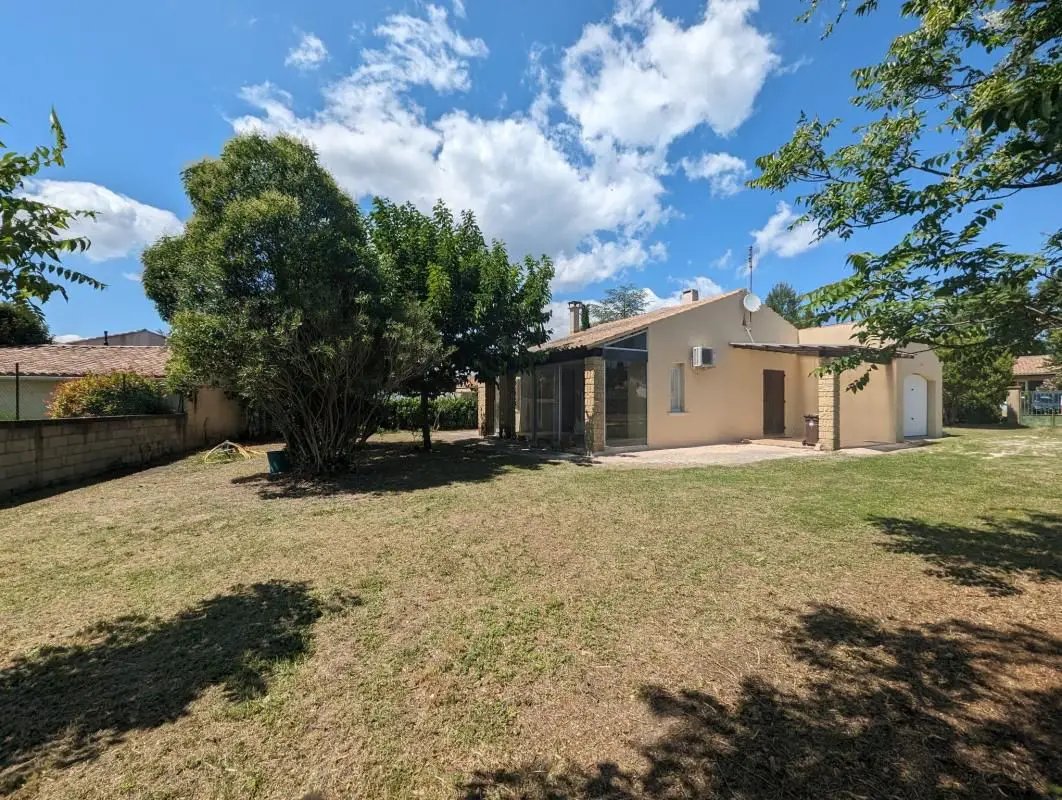 Maison à louer, 80m², Montaren-et-Saint-Médiers