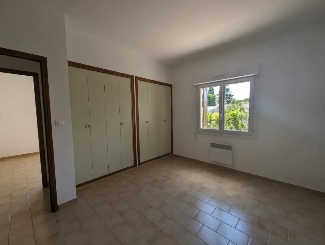 Maison à louer, 80m², Montaren-et-Saint-Médiers