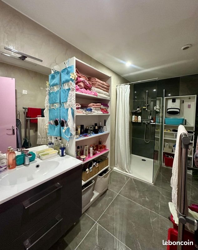 Appartement à vendre, 106m², Chazelles-sur-Lyon