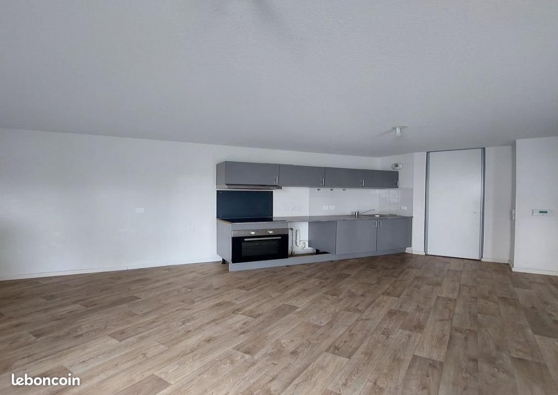 Appartement à louer, 42m², Cenon