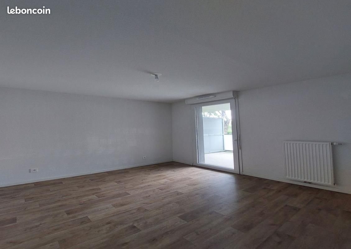Appartement à louer, 42m², Cenon