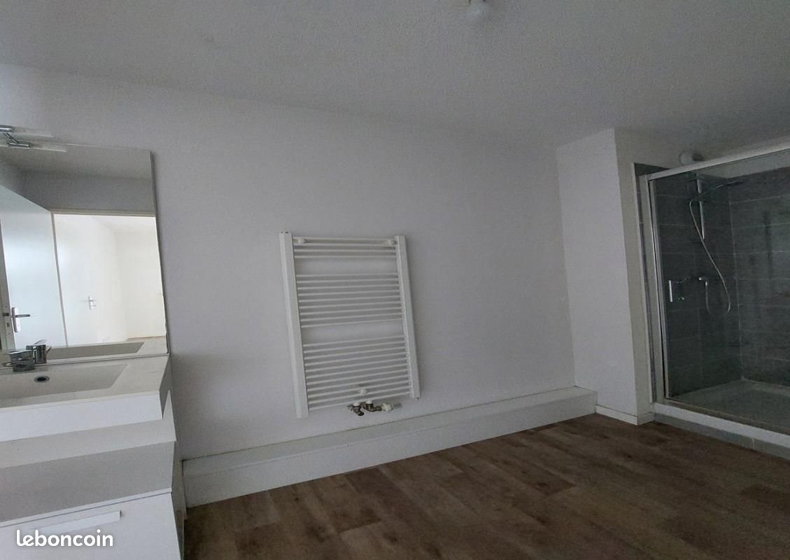 Appartement à louer, 42m², Cenon