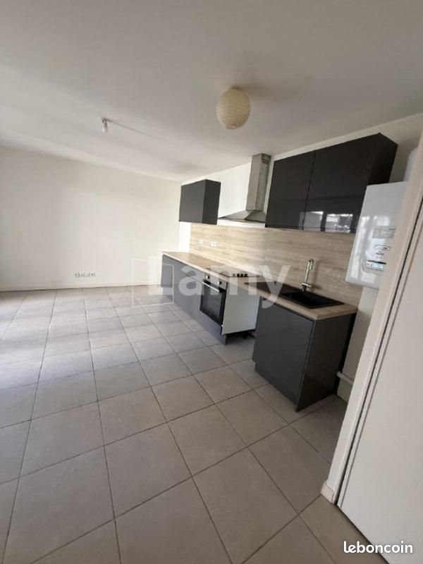 Appartement à louer, 41m², Givors