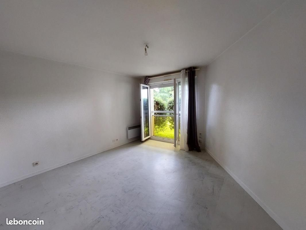 Appartement à louer, 26m², Talence