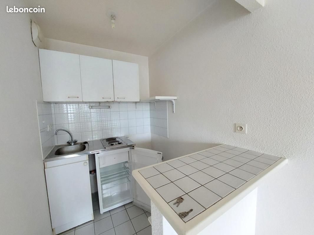 Appartement à louer, 26m², Talence