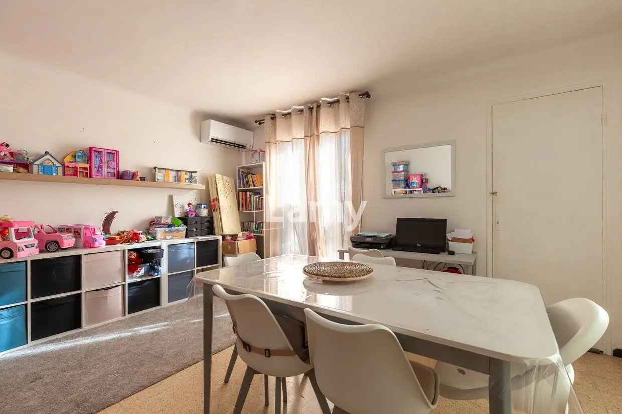 Appartement à vendre, 75m², Eyguières