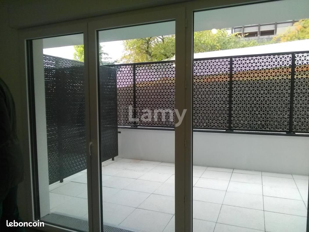 Appartement à louer, 28m², Cergy