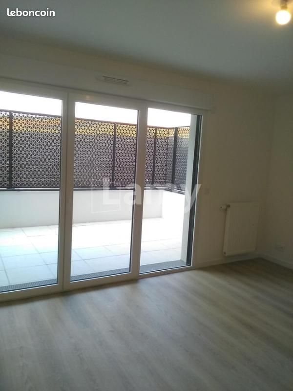 Appartement à louer, 28m², Cergy