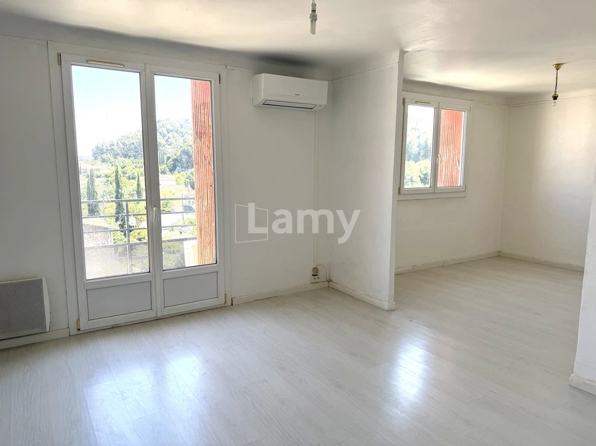 Appartement à louer, 68m², Saint-Chamas
